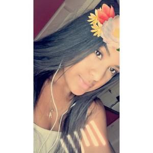 Meet your Posher, Andrea